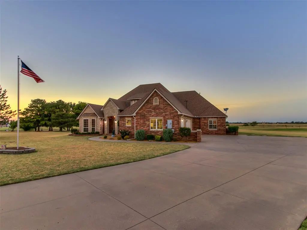 6255 Cedar Farm Road, Edmond
