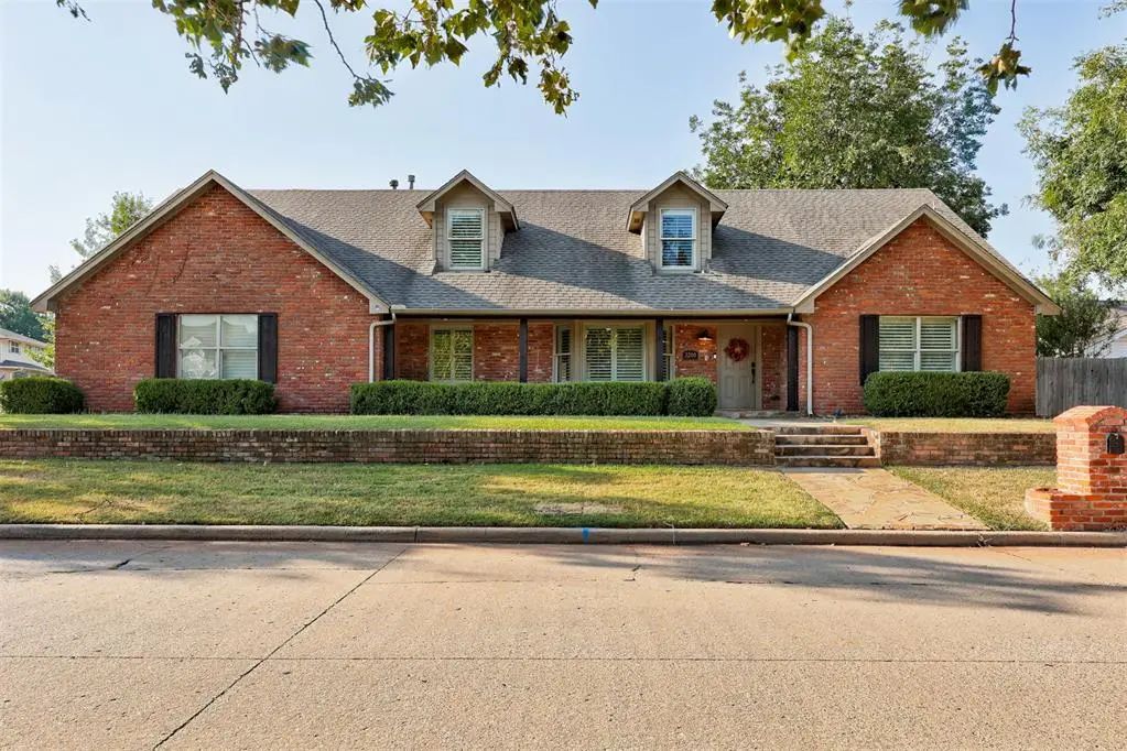 Residential Real Estate for Sale located in the neighborhood of Quail Creek, in the city of Oklahoma City, OK