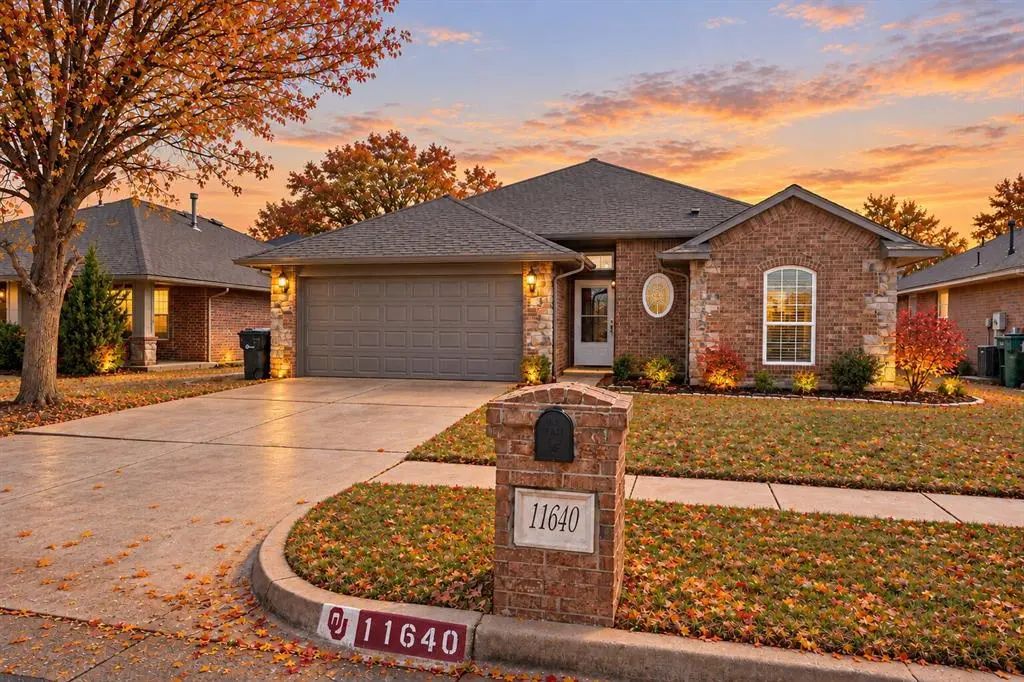11640 Sw 10th Street, Yukon, OK, 73099 - Sycamore Creek Sec 4 - 1248176, Residential
