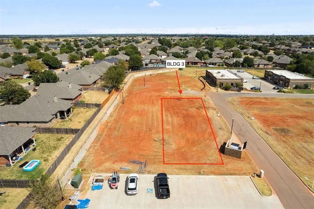 16530 N May Avenue Bldg 3, Edmond