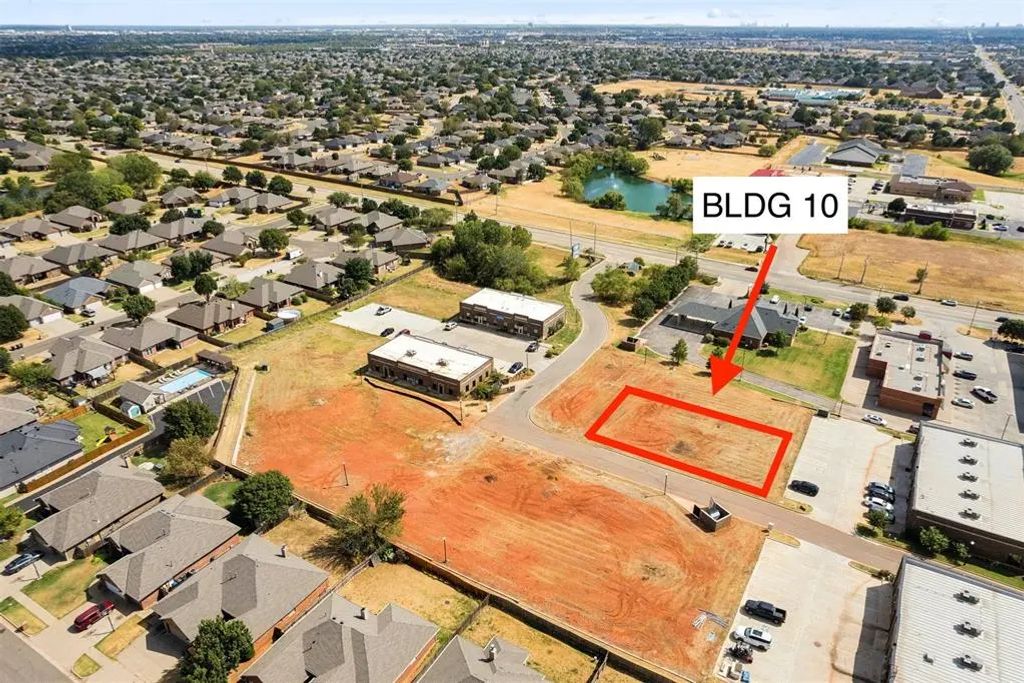 16530 N May Avenue Bldg 10, Edmond