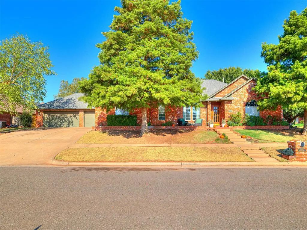 14817 Brasswood Boulevard, Edmond