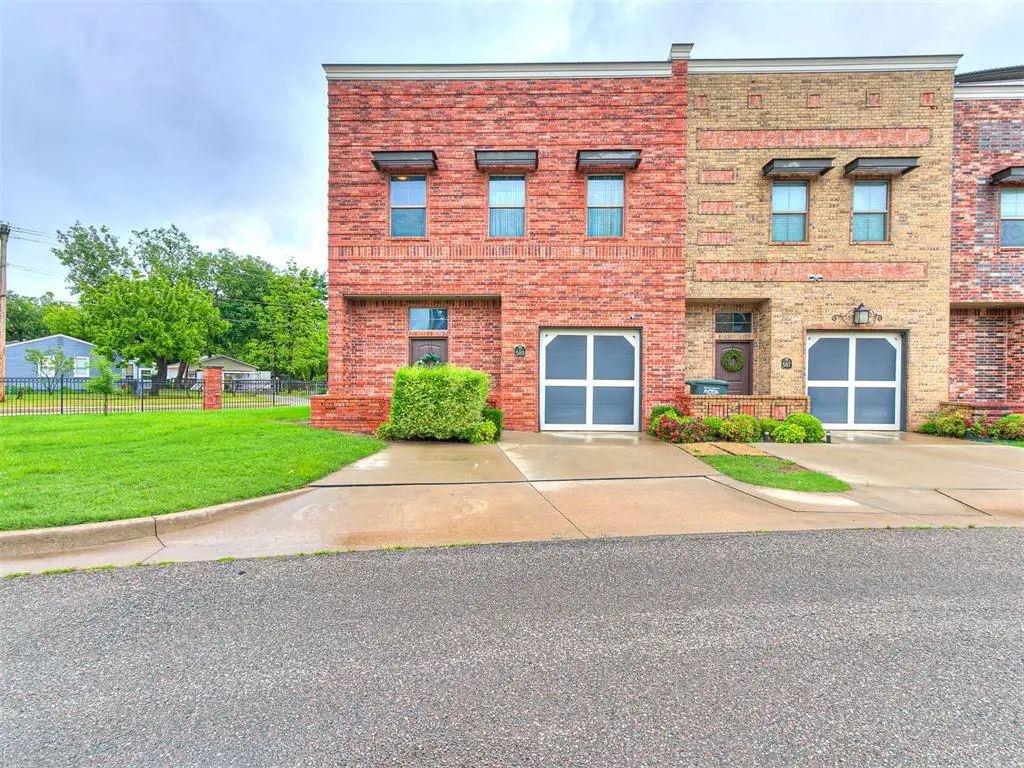 589 S Fretz Avenue, Edmond