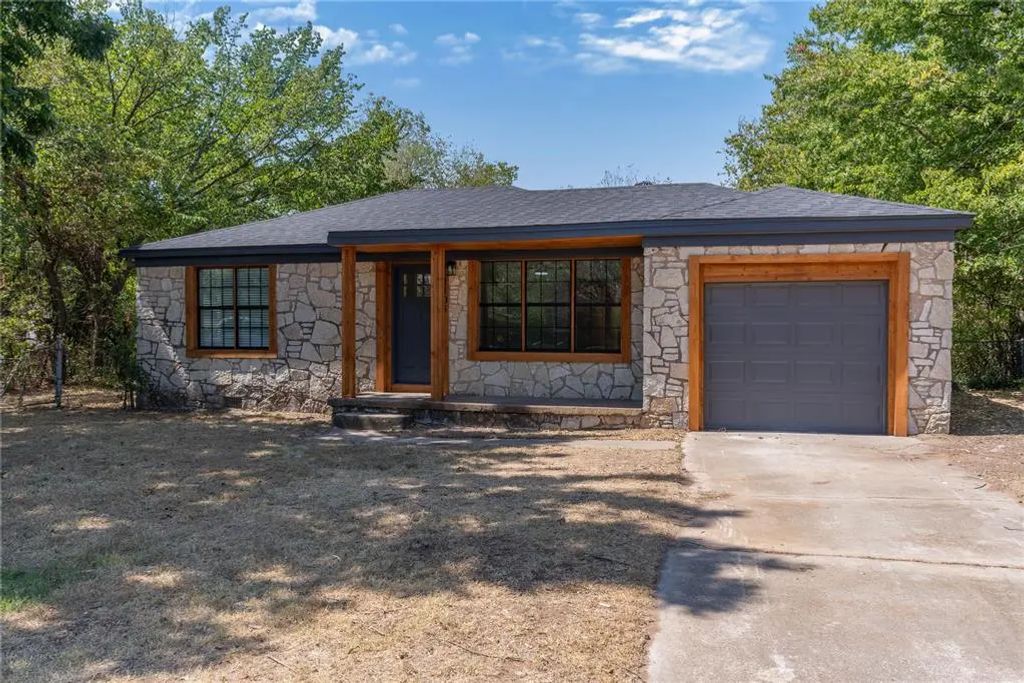 1105 N Beach Avenue, Oklahoma City