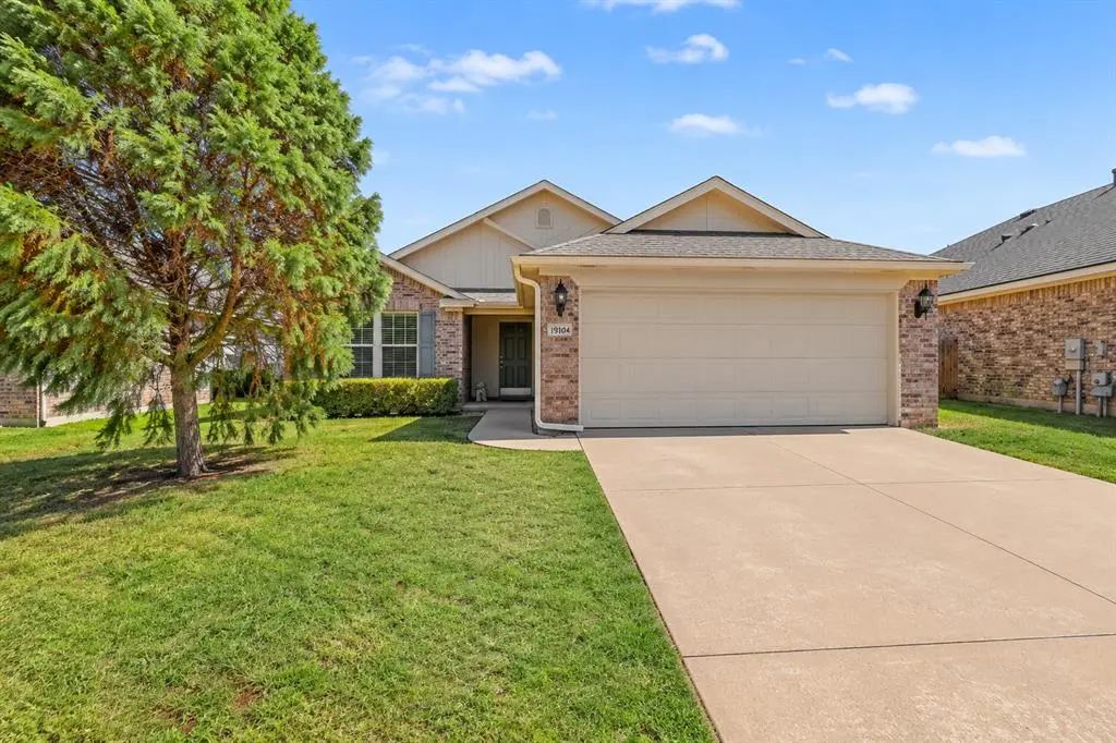 19104 Visto Drive, Edmond