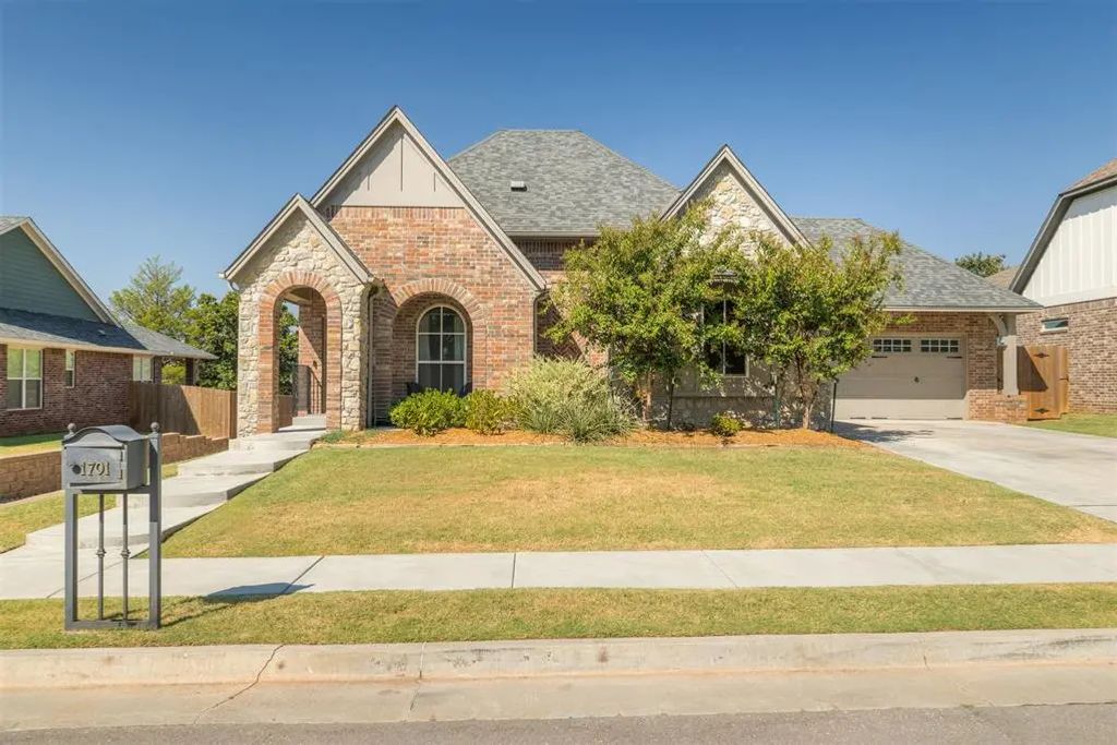 1701 Historical Avenue, Edmond