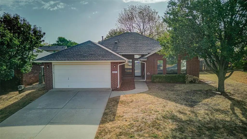 437 Waterfront, Norman