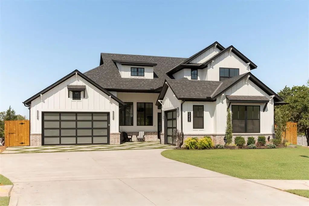 Homes for Sale located at 1225 Statehood Avenue, in the city of Edmond, OK 73034