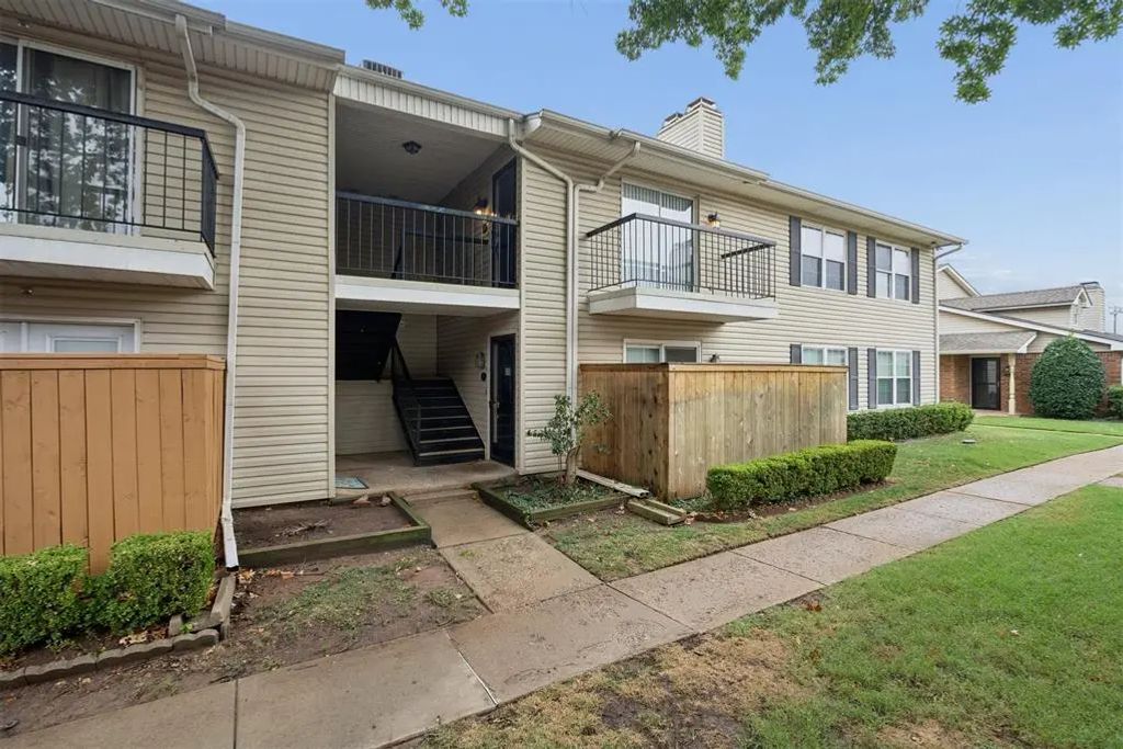 3200 W Britton Road 208, Oklahoma City