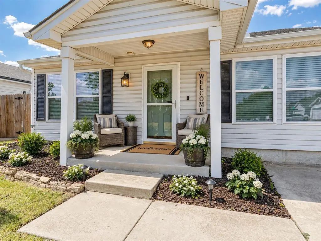 15401 Lilly Garden Lane, Oklahoma City