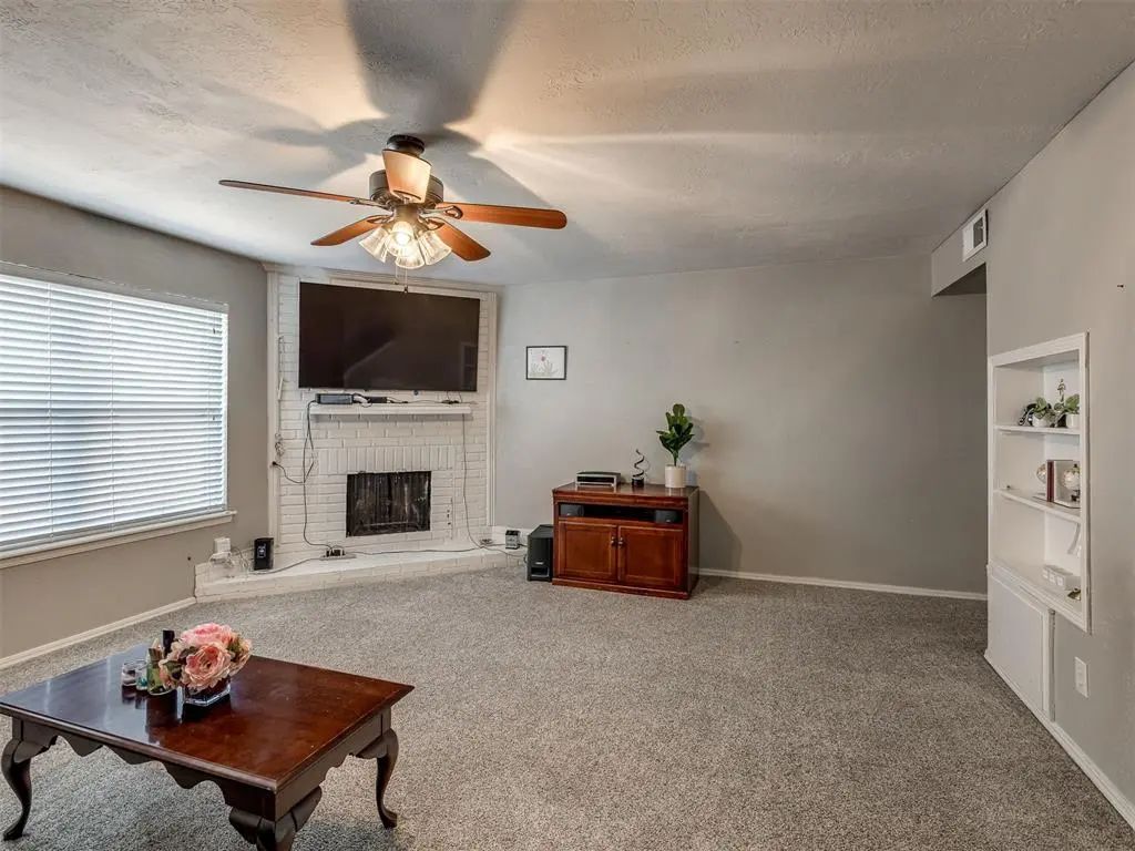 6742 N Meridian Avenue, Oklahoma City
