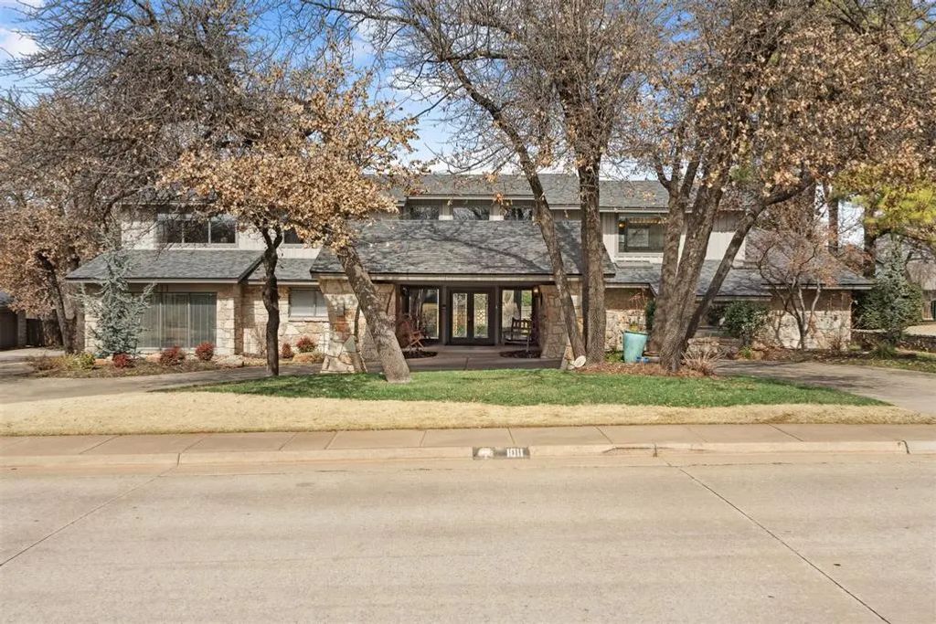 1011 Saint Andrews Drive, Edmond