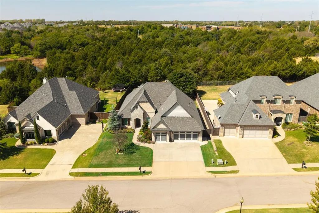 5317 Gateway Bridge Court, Edmond