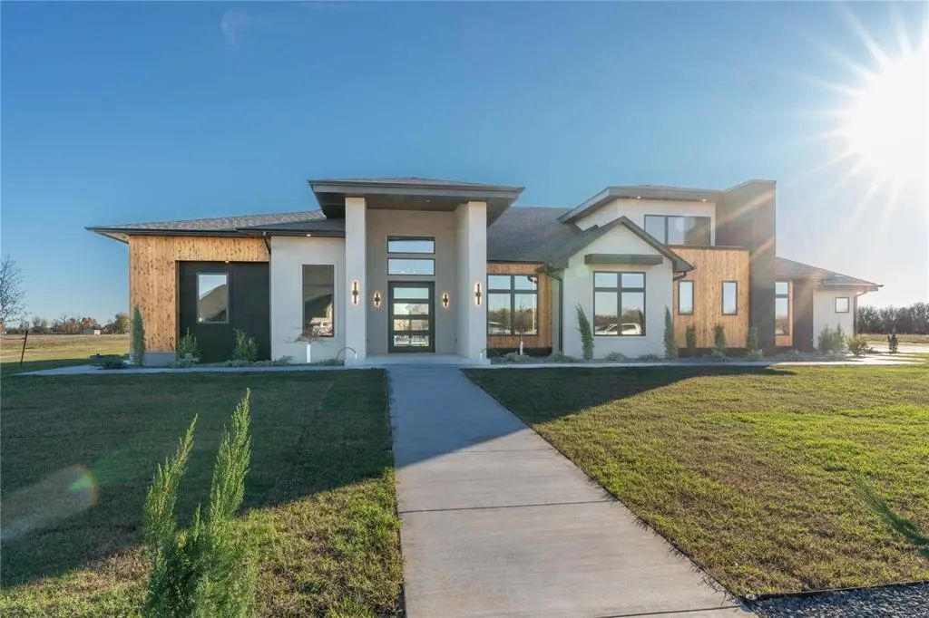 7422 Dutton Drive, Norman