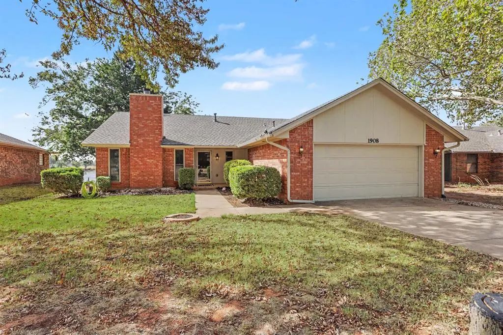 1908 Gray Fox Drive, Edmond