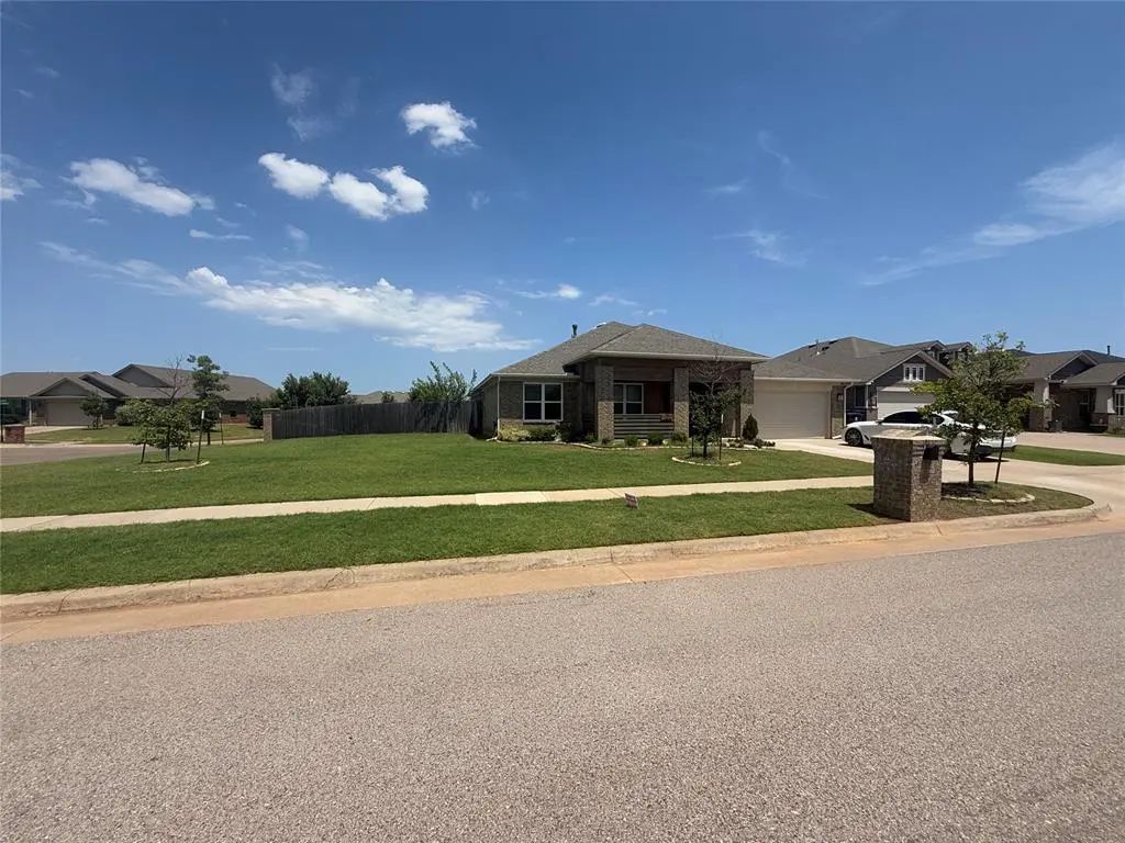 18808 Bajo Drive, Edmond