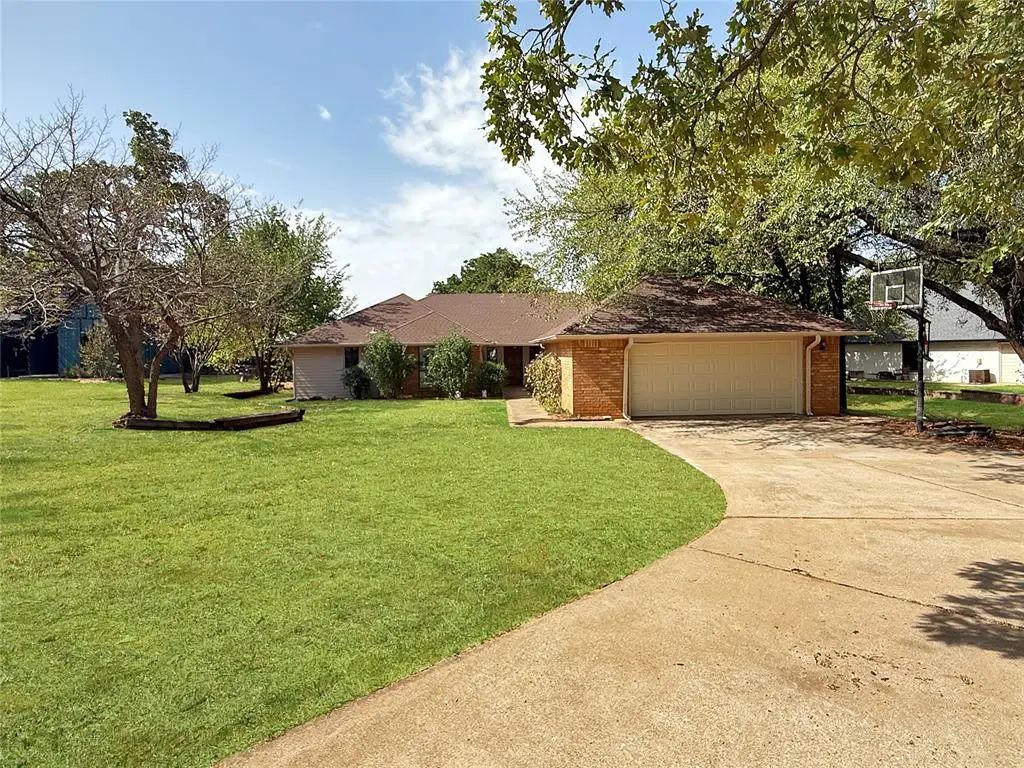 8225 Pleasant Oaks Drive, Edmond