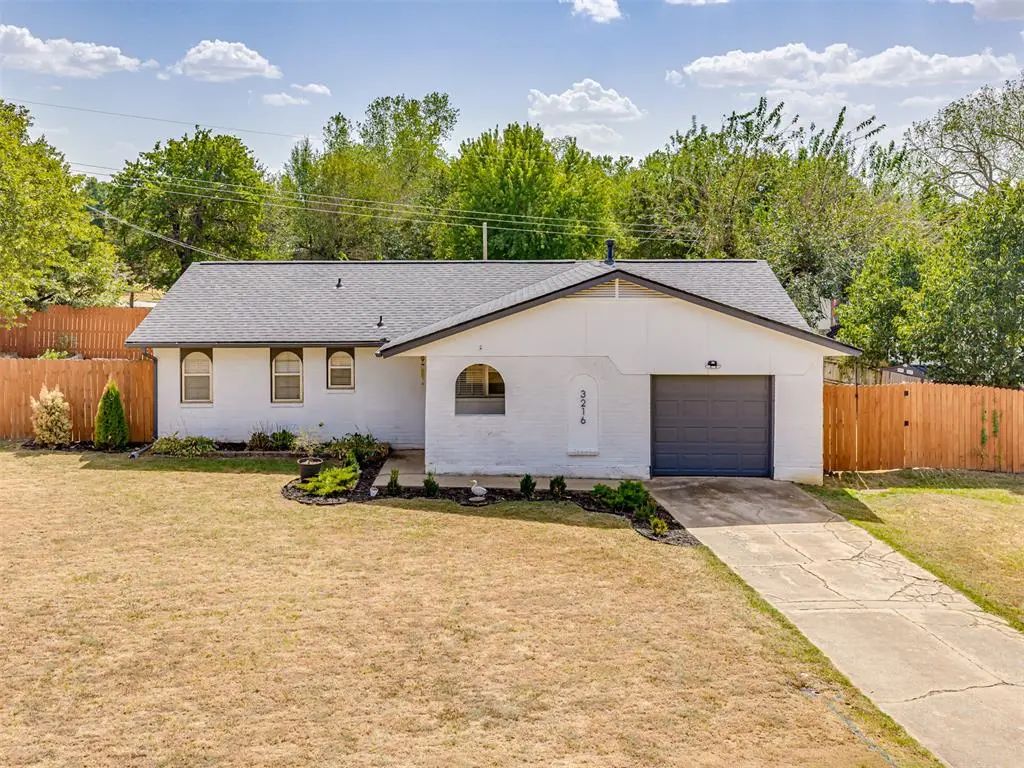 3216 E Noble Drive, Edmond