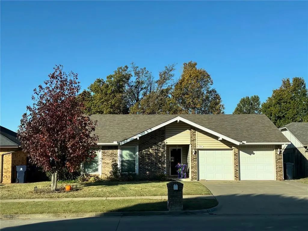 Oklahoma City Real Estate - MLS # 1249971, Residential real estate for Sale in Greenbriar Estlake 8, MLS Listings # 1249971