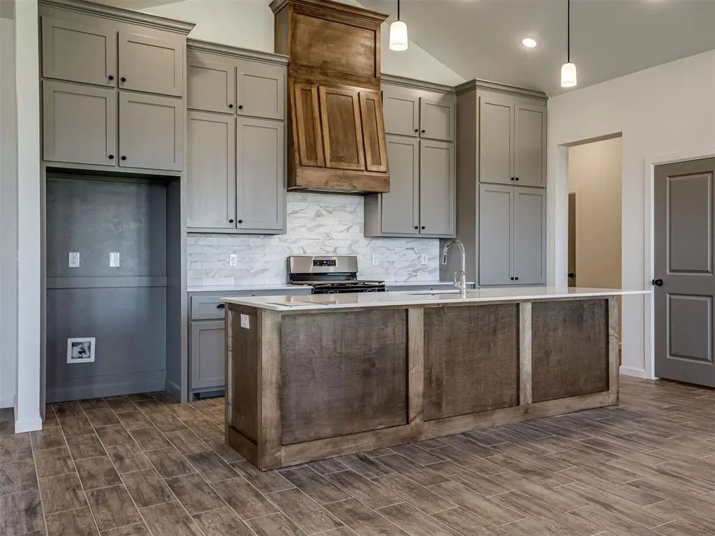 11813 Nw 119th Street, Yukon Property Listing: MLS® #1250230