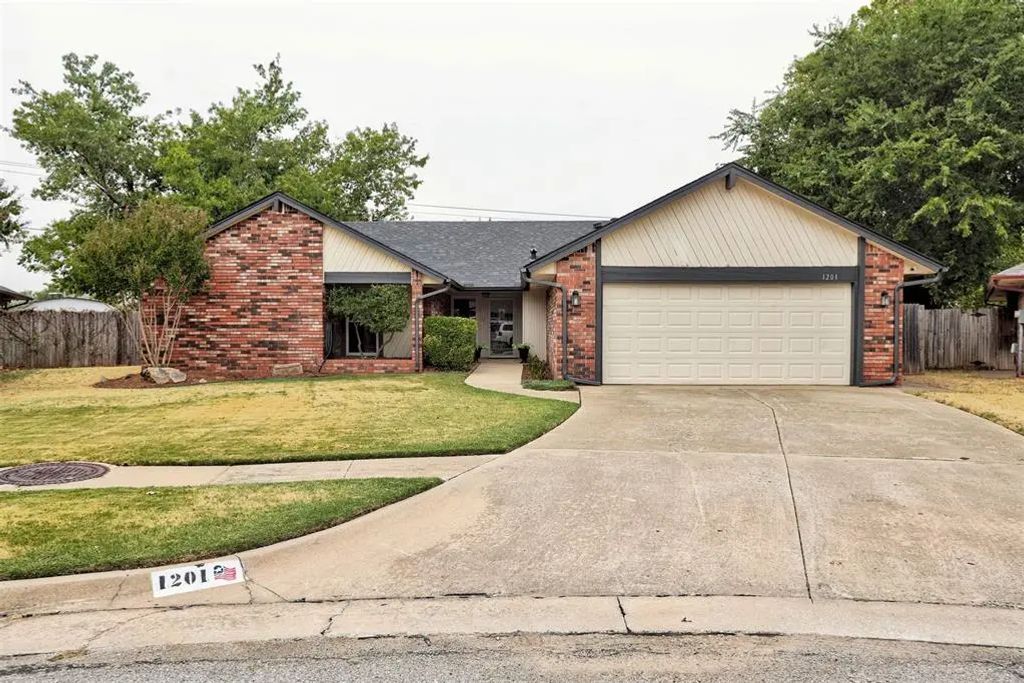 1201 Morrison Trail, Edmond