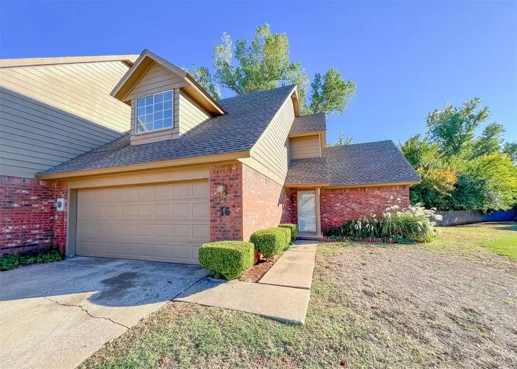 16 Coventry Court, Edmond