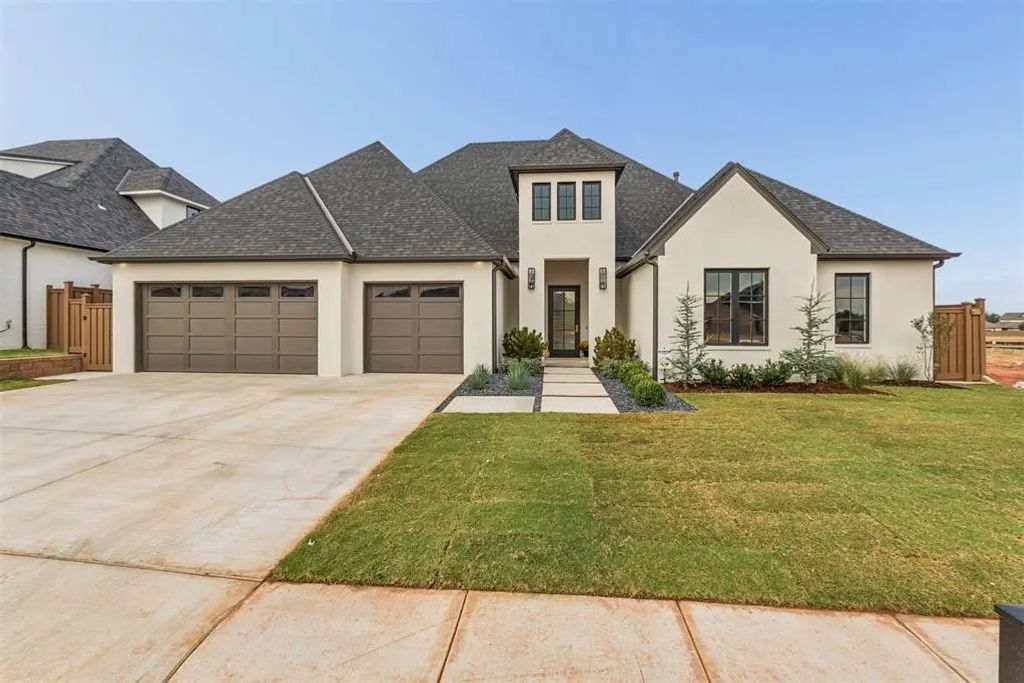 3109 Wood Thrush Way, Edmond