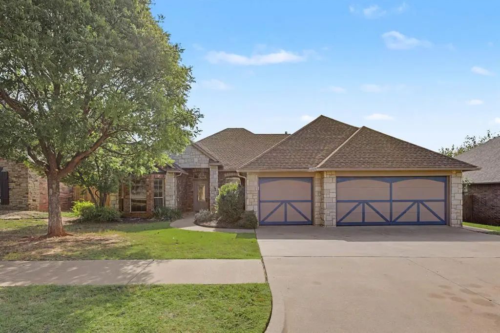 16208 Old Oak Drive, Edmond