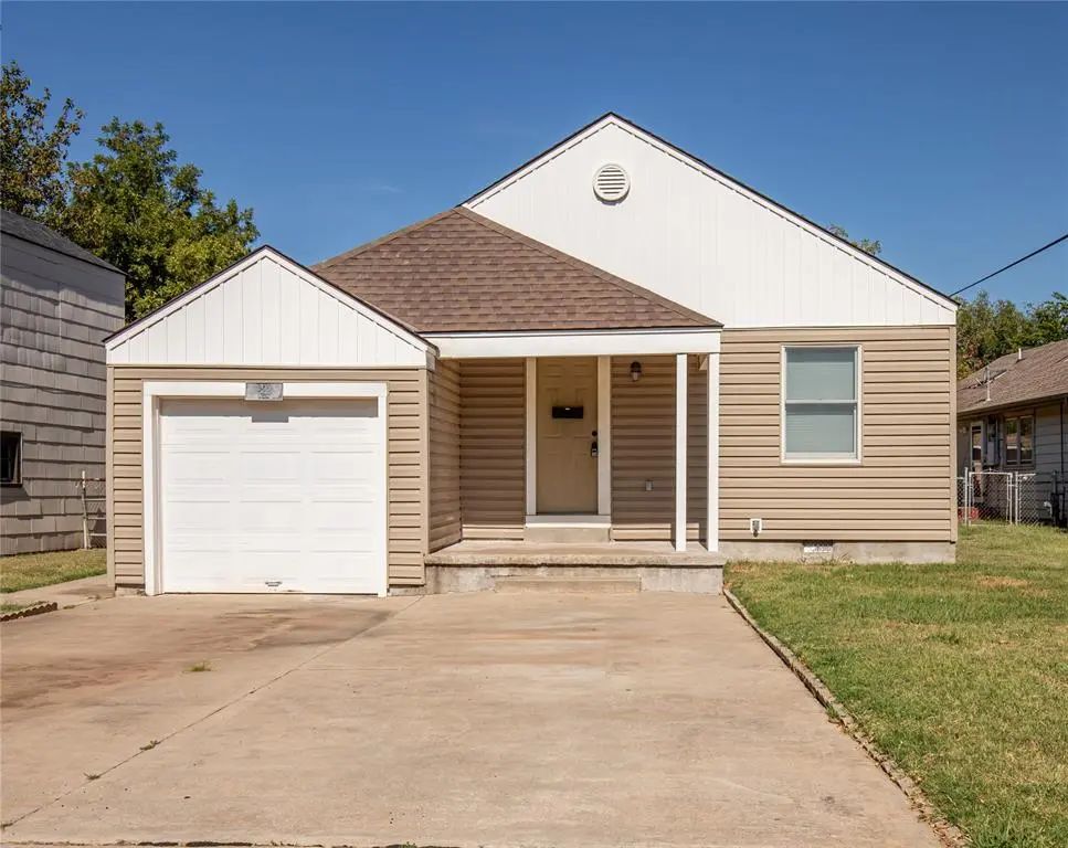 305 W Rickenbacker Drive, Midwest City, OK, 73110 For Sale
