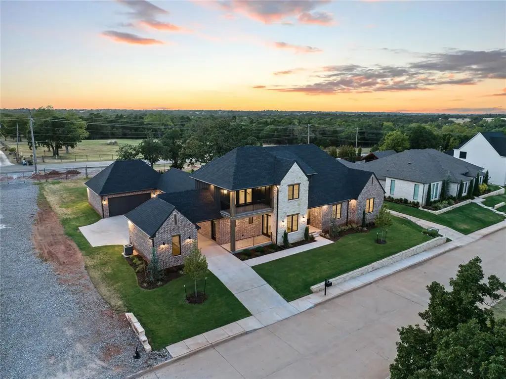 6201 Canopy Lane, Edmond