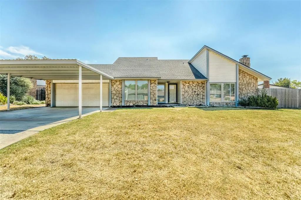 Residential Real Estate for Sale located in the neighborhood of Shadowlake Village 1, in the city of Oklahoma City, OK
