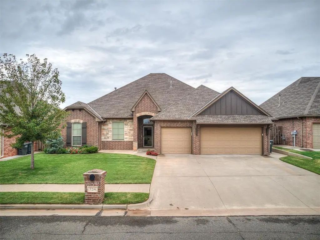 724 Northern Dancer Drive, Edmond