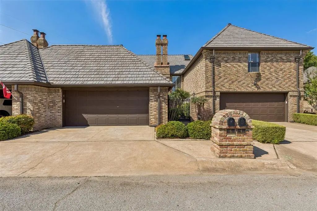 4 Windbrook Square, Norman