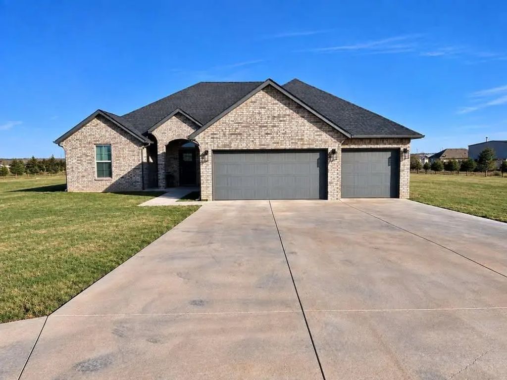 8740 Summit View Lane, Edmond