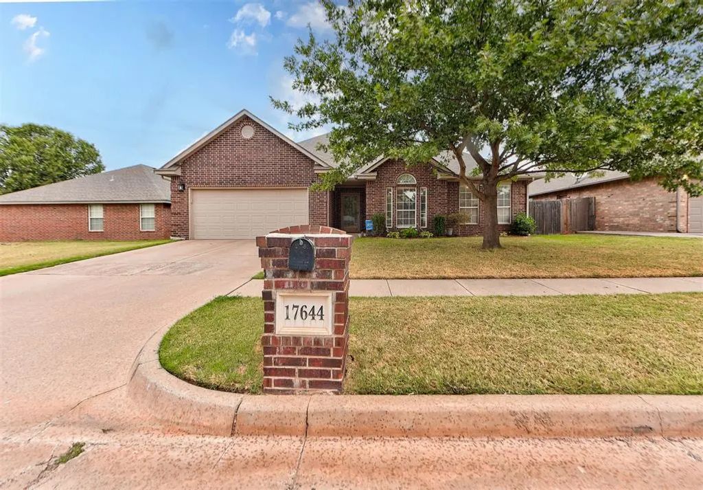 17644 Lead Lane, Edmond