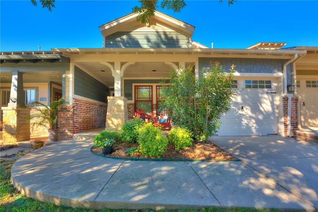 333 Outer Banks Way, Edmond