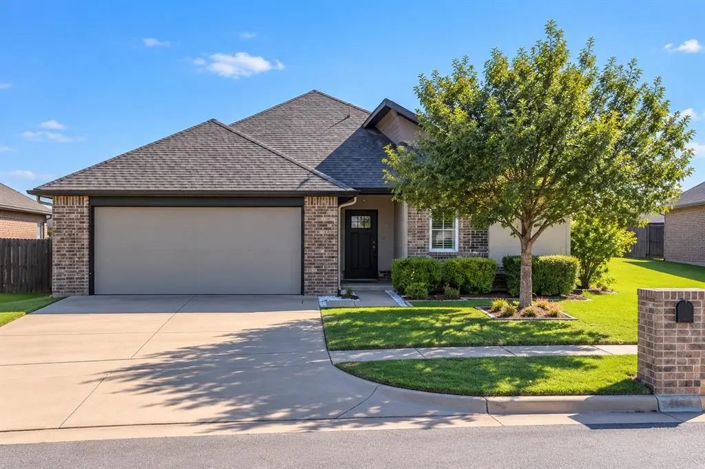 2220 Nw 172nd Street, Edmond