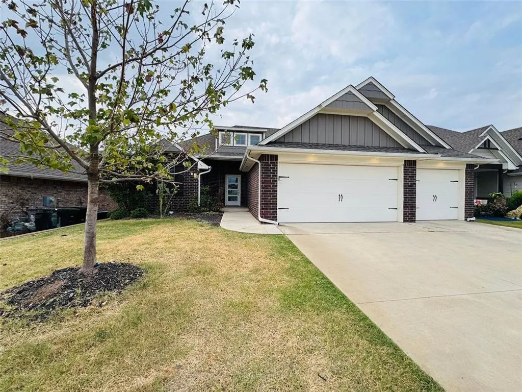 8324 Rainier Street, Edmond