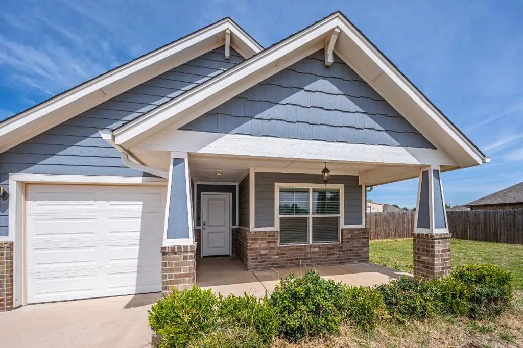 1281 Lakeview Drive, Edmond