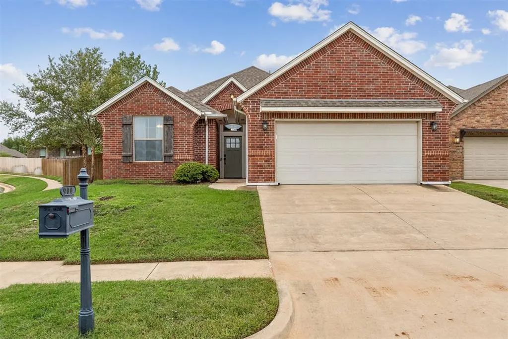 900 Nw 190th Street, Edmond