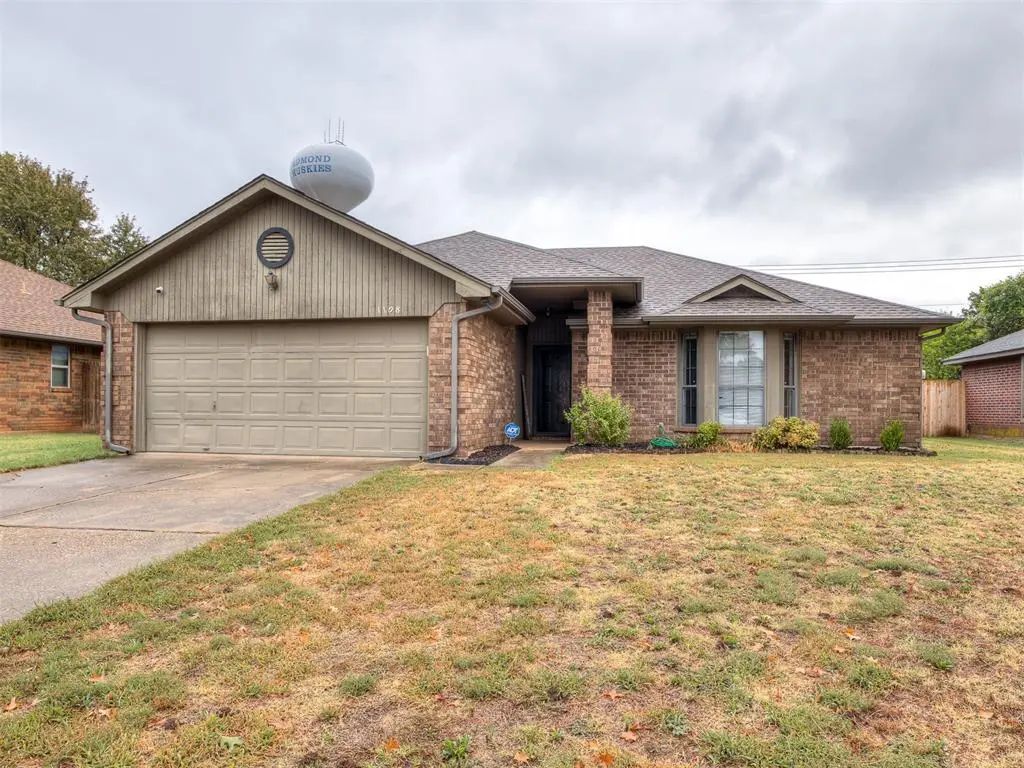 1108 Earl A Rodkey Drive, Edmond