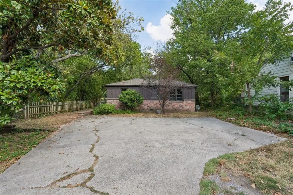 423 S Flood Avenue, Norman