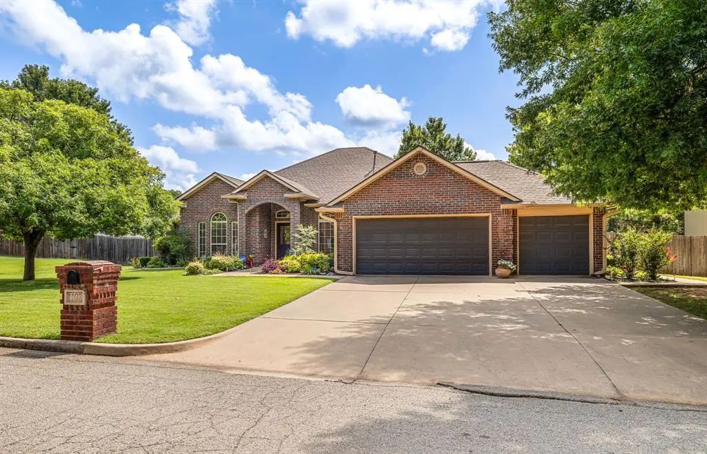 1103 Woodbrook Drive, Purcell