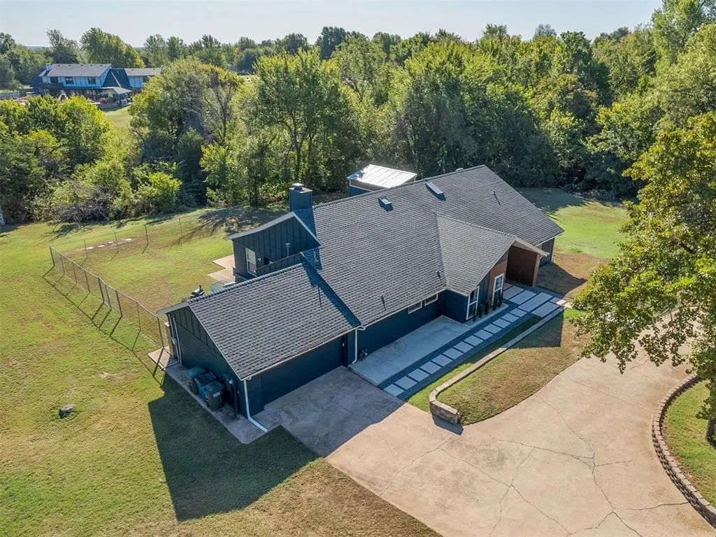 4100 N Bryant Avenue, Edmond
