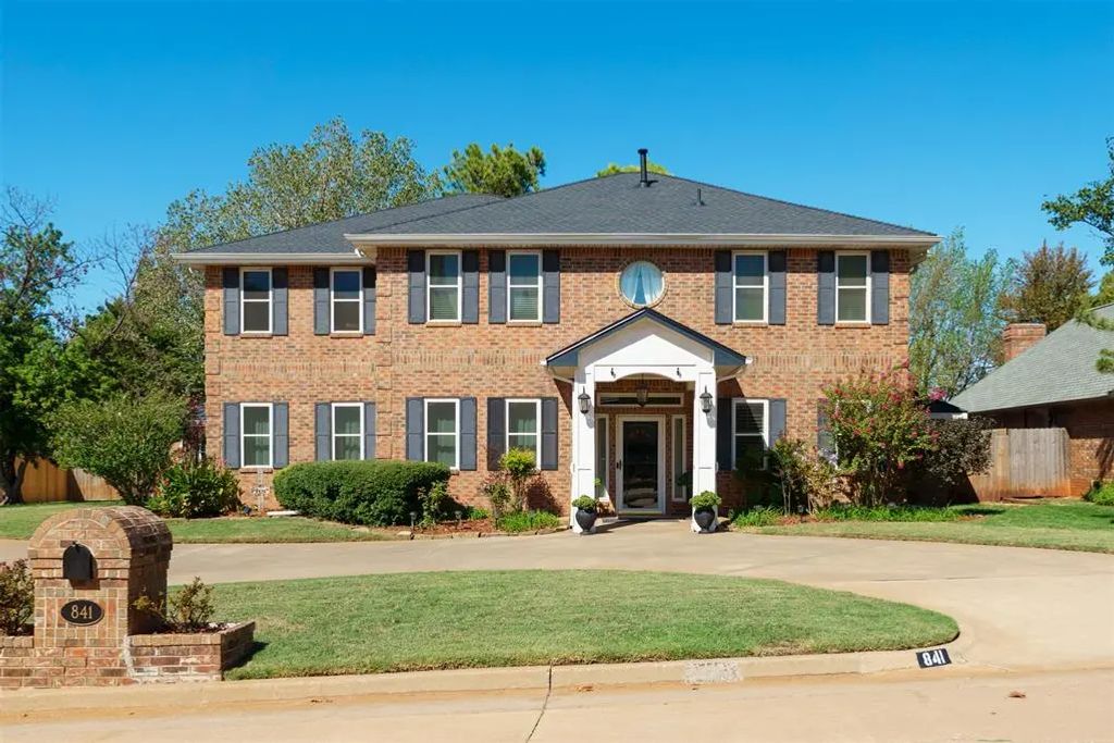 841 Nw Glenlake Drive, Edmond