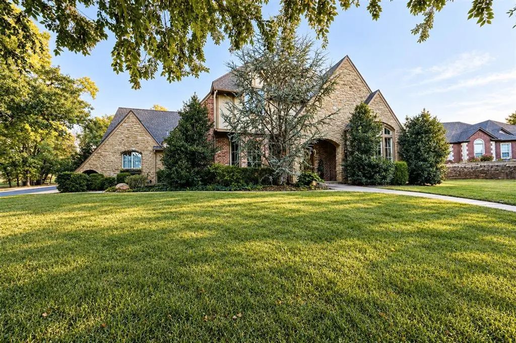 1956 Ella Court, Edmond