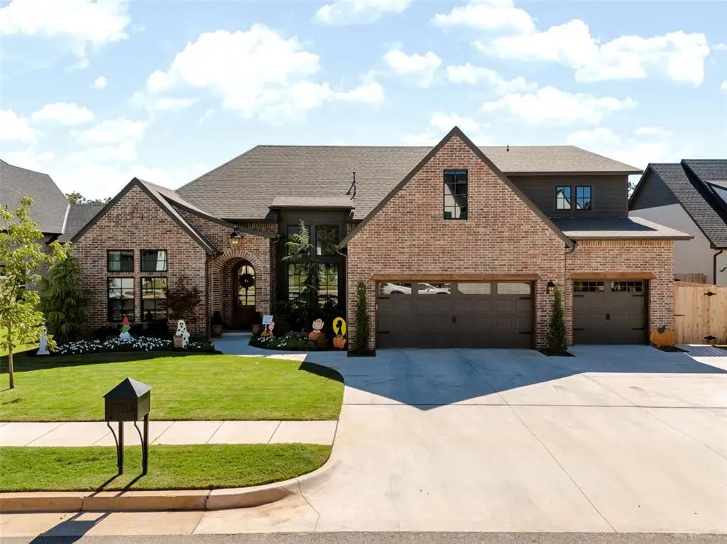 7216 Sunset Sail Avenue, Edmond