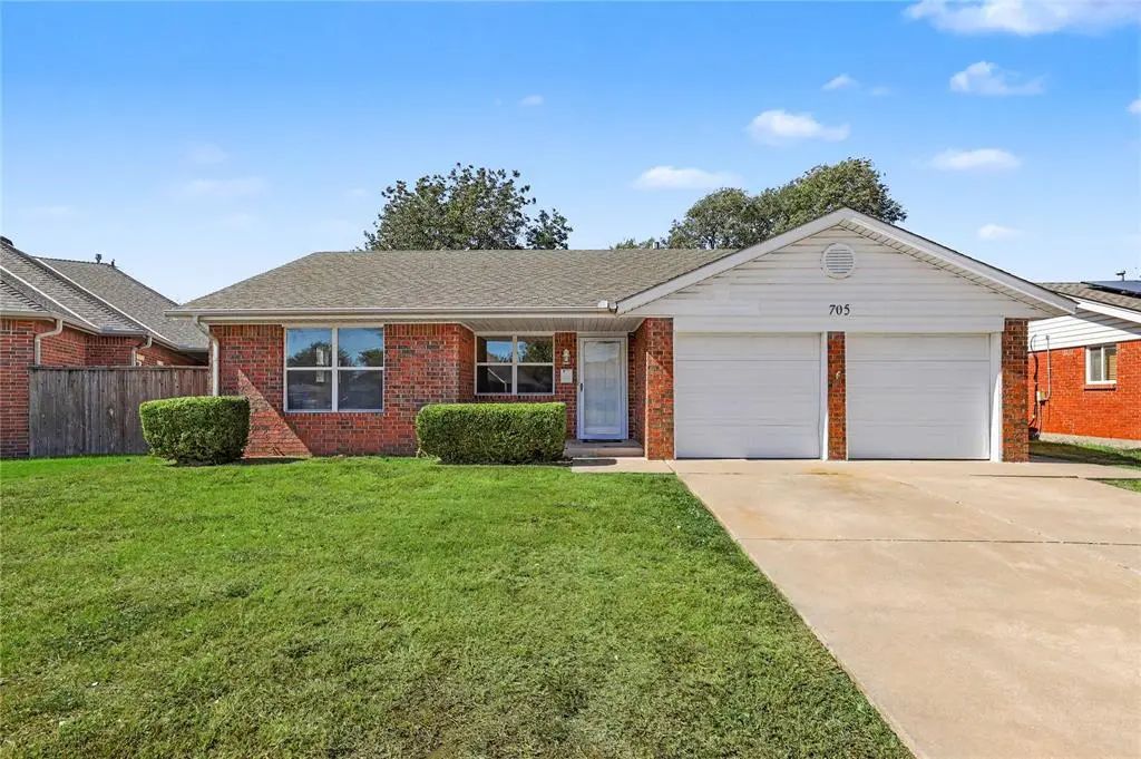 705 Arnold Avenue, Moore, OK, 73160 For Sale