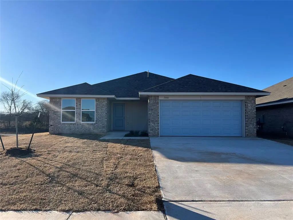 Residential Real Estate for Sale located in the neighborhood of Lake View, in the city of Newcastle, OK