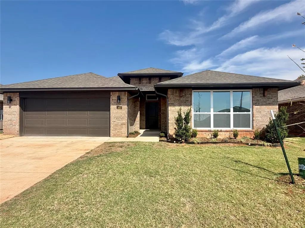 Homes for Sale located at 3923 Abingdon Drive, in the city of Norman, OK 73026